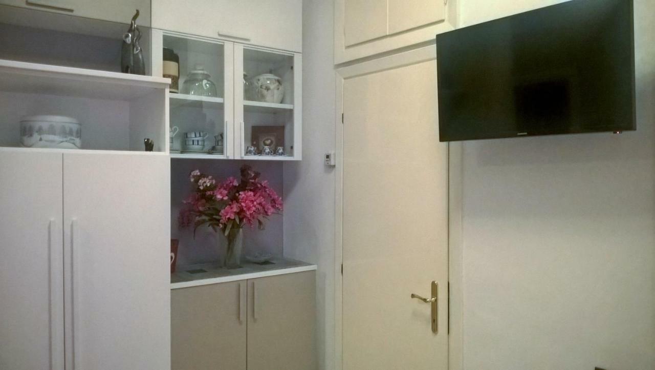 Apartament Mirandolina Rzym Zewnętrze zdjęcie